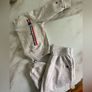 Champion Sweatsuit 24M